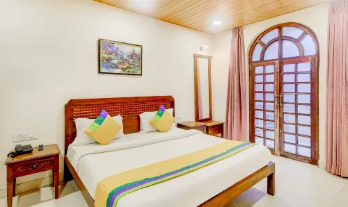 Itsy Hotels the New Hill Retreat, Near Mahabaleshwar State Transport Bus Station
