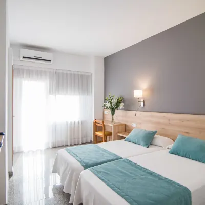 Hotel Abelay โรงแรมใกล้บานิส ซารับส์