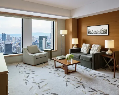 فندق إنتركونتيننتال أوساكا Hotels near نوليدج كابيتال