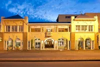 Queens Hotel by Bon Hotels Hotels in Oudtshoorn Local Municipality