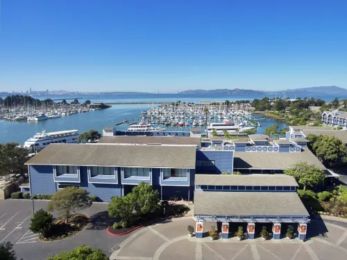 DoubleTree by Hilton Hotel Berkeley Marina - Boutique