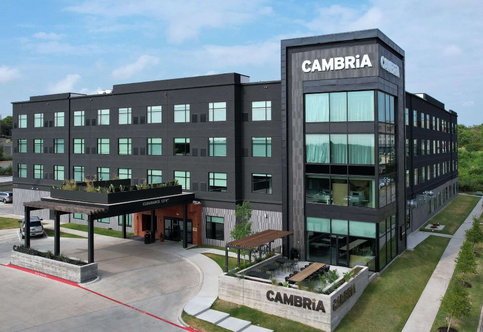 Cambria Hotel Austin Airport-Montopolis Updated 2023 Room Price-Reviews &  Deals 