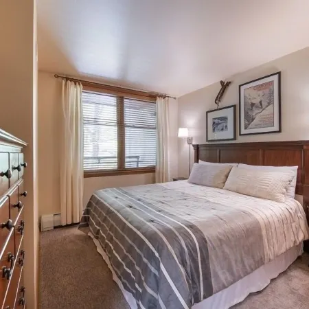 First Floor Riverside Condo Close to Slopes - Zephyr Mountain Lodge Premium-Rated 2108