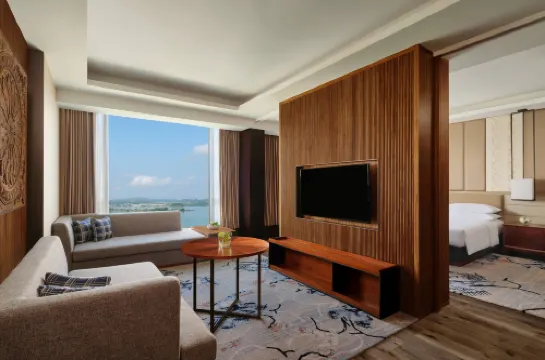 Batam Marriott Hotel Harbour Bay Featured Photos