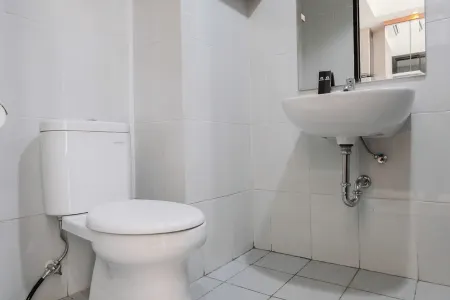 Homey and Comfy Studio Casa de Parco Apartment by Travelio