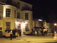 The Crown Hotel Hôtels à : Ryde