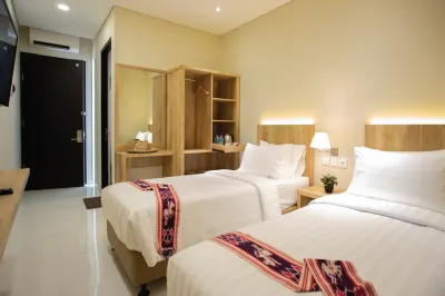 WelaBajo Hotels near Kampung Ujung Beach