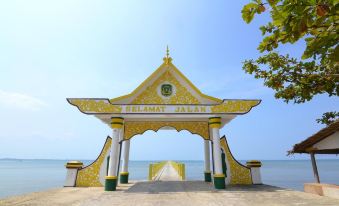 Nite & Day Laguna Bintan