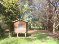 Helen's Homestead - parking