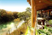 Hideout on the Horseshoe Hotels in Canyon Lake