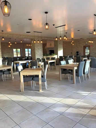 Hotel Hinterland Отели в г. Ло-Ренинге