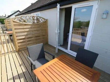 The Fox & Hounds Отели в г. Суиндон