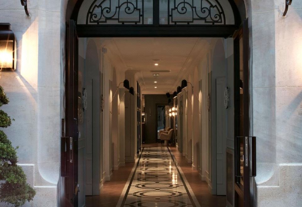 5. 호텔 바쇼몽..