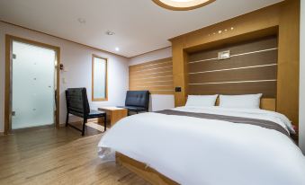 Hoengseong 원주 느낌(Wonju's Feeling) 2-Star Hotel exterior