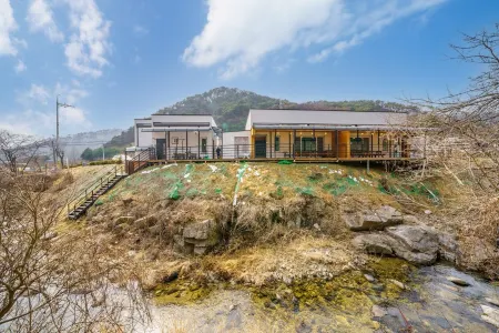 Jecheon White Pool Villa