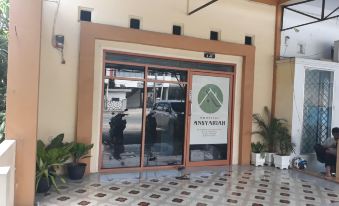 OYO 91162 Homestay Ansyariah Syariah