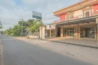 RedDoorz Plus Near Syamsudin Noor Airport 3 Các khách sạn ở Landasan Ulin Timur