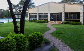 Tiffany s Canyon Lodge - Housity