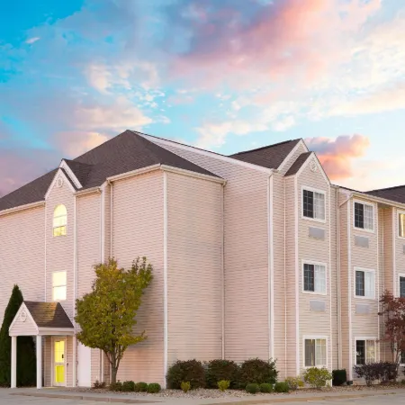 Microtel Inn & Suites by Wyndham Springfield