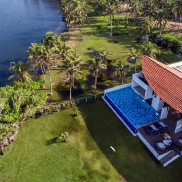 Villa Santé, Kalpitiya & Kite Surfing by TSC