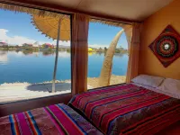 Titicaca Los Uros Vanalux Hotels in 