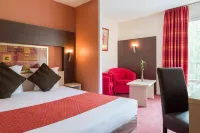 The Originals City Hôtel la Siesta Annonay Est Hotels in Albon