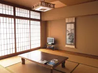 Shodoshima Asahiya Hotel di 