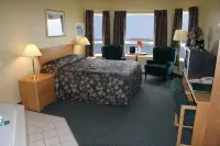 Shallow Bay Motel & Cabins Conference Centre