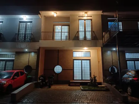 Villa Nemasu Отели в г. Cisarua