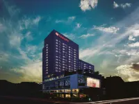 Ramada Plaza by Wyndham Suwon Отели рядом с достопримечательностью «Полеты на воздушных шарах Flying Suwon»