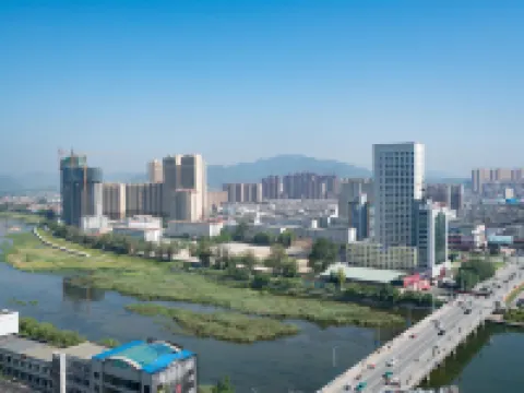 鳳城海之戀テーマアパートメント 鳳城のホテル