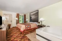 Super 8 by Wyndham Fayetteville