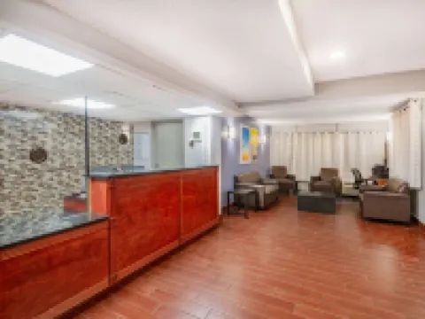 デイズ イン バイ ウィンダム シャーロッツビル / ユニバーシティ エリア シャーロッツヴィルのホテル