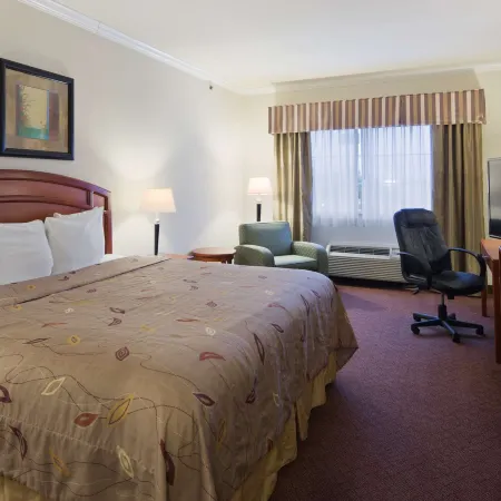 Best Western Cleveland Inn  Suites