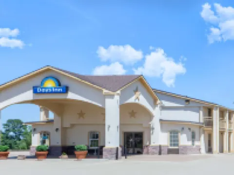 Days Inn by Wyndham Centerville Hotels in Leon County