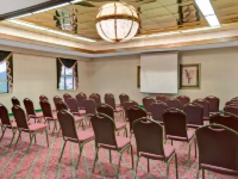 Days Inn & Suites by Wyndham Hickory Hoteles en Hickory