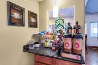 AmericInn by Wyndham des Moines Airport - breakfast