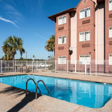 Econo Lodge Inn & Suites Natchitoches