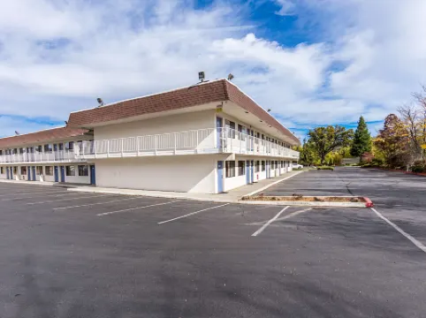 Motel 6 Yreka, CA
