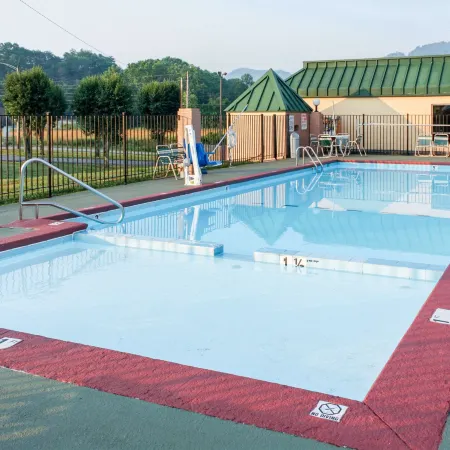 Econo Lodge Rocky Top