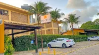 Pizzato Praia Hotel - Parkplatz
