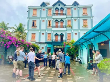 Window Homestay Отели в г. Контум