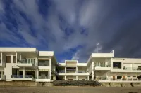 Burgos Reef Boutique Resort Hotels near Pintuyan Whale Shark Interaction