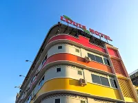 LOUIS Hotel Hotels near Taman Lake View