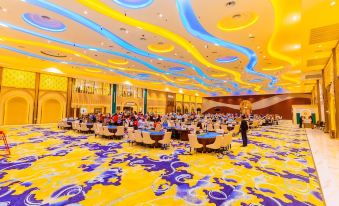 Dynasty Casino Hotel