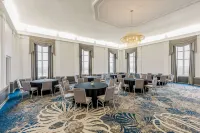 Hotel Elkhart, Tapestry Collection by Hilton - موقف سيارات