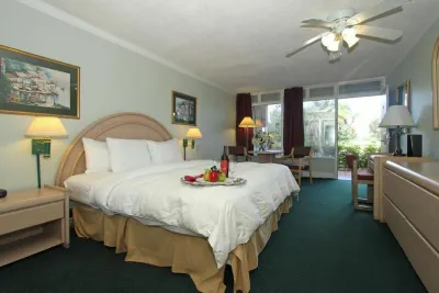 Grand Palms Spa & Golf Resort Hotels near Publix Super Market at Flamingo Pines Plaza