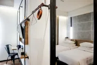 Gaia Hotel Ternate - 3-Sterne