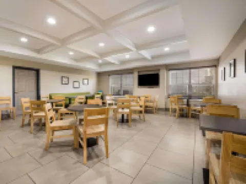 Country Inn & Suites by Radisson, Freeport, IL Hotels in Stephenson County
