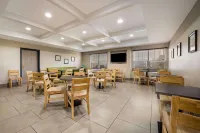 Country Inn & Suites by Radisson, Freeport, IL